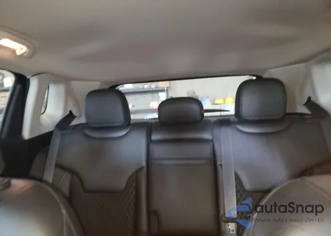 2018 Jeep Compass Latitude z USA, uszkodzony, nr VIN 3C4NJDBB0JT180531